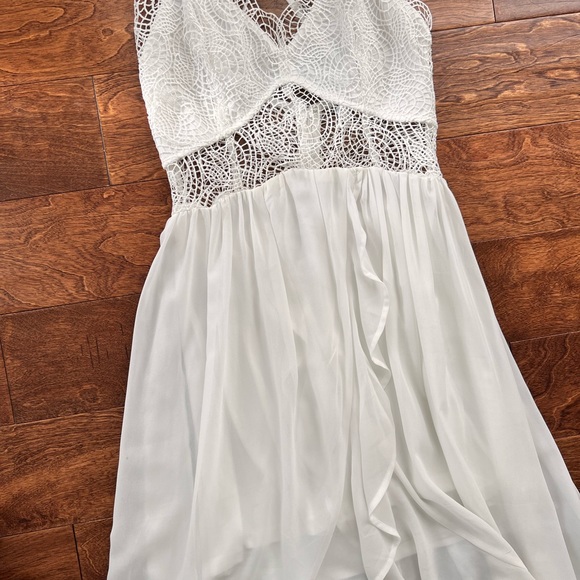 White Maxi Dress - Picture 3 of 4